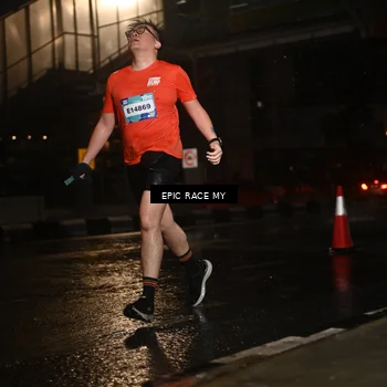 Runner Photo 7738403