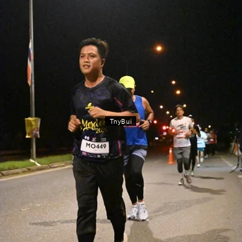 Runner Photo 7738415