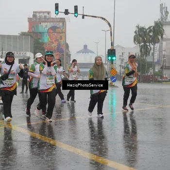 Runner Photo 7738416