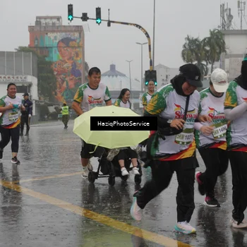 Runner Photo 7738433