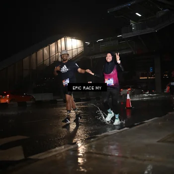 Runner Photo 7738468