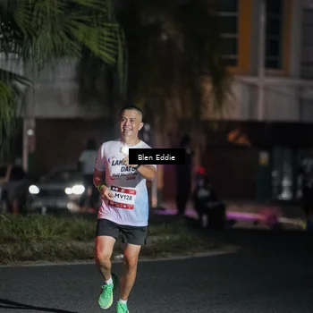 Runner Photo 7738471