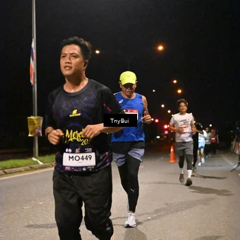 Runner Photo 7738506