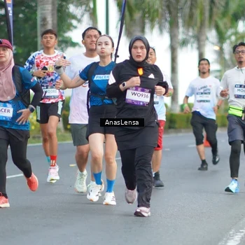 Runner Photo 7738533