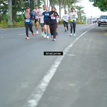 Runner Photo 7738539