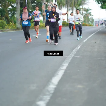 Runner Photo 7738560