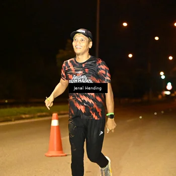 Runner Photo 7738582