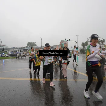 Runner Photo 7738644