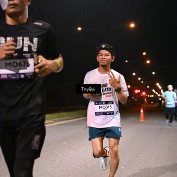 Runner Photo 7738645