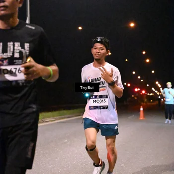 Runner Photo 7738656