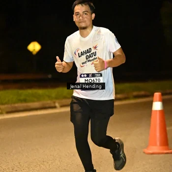 Runner Photo 7738657