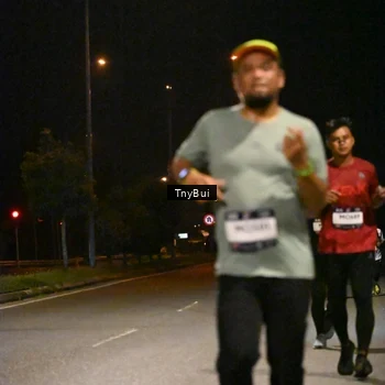 Runner Photo 7738691