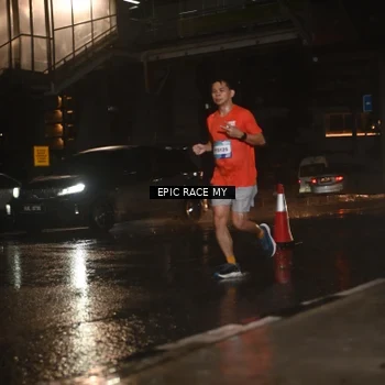 Runner Photo 7738697