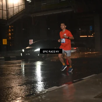 Runner Photo 7738698