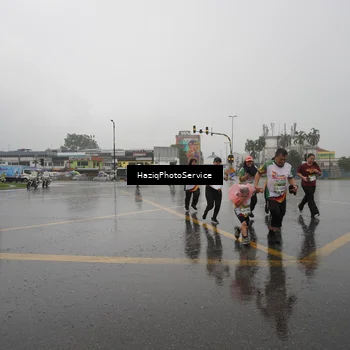 Runner Photo 7738771