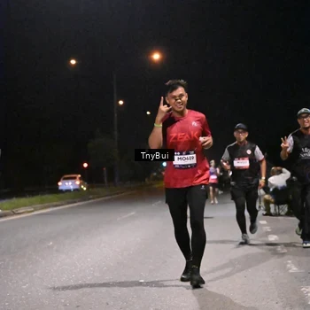 Runner Photo 7738785