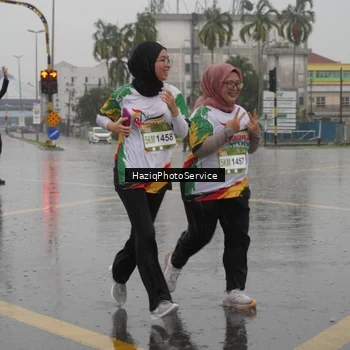 Runner Photo 7738808
