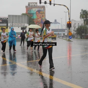 Runner Photo 7738813
