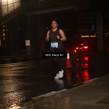 Runner Photo 7738823