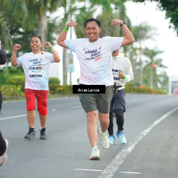 Runner Photo 7738844