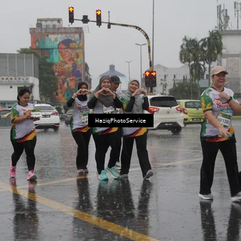 Runner Photo 7738868