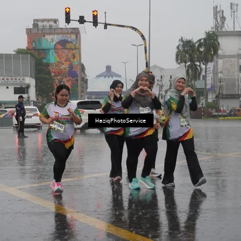 Runner Photo 7738887