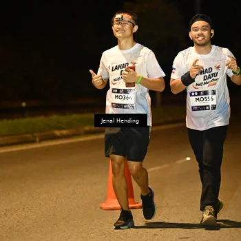 Runner Photo 7738904