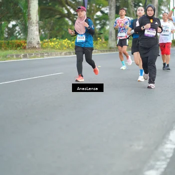 Runner Photo 7738942