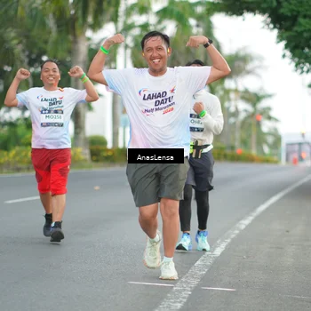 Runner Photo 7738945