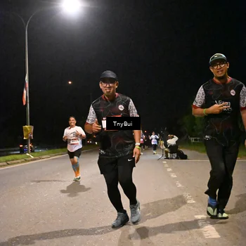 Runner Photo 7738954