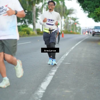 Runner Photo 7738970