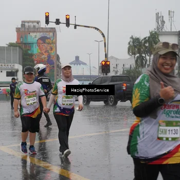 Runner Photo 7738977