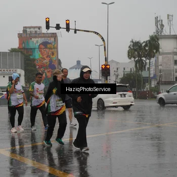 Runner Photo 7738990