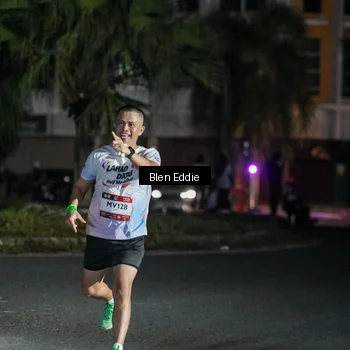 Runner Photo 7738992