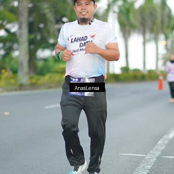 Runner Photo 7738994