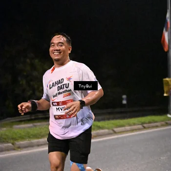 Runner Photo 7739004