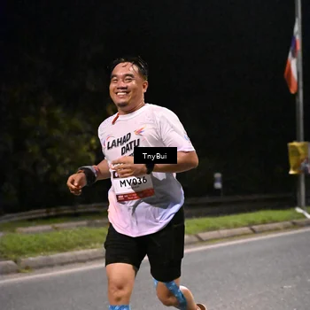 Runner Photo 7739007