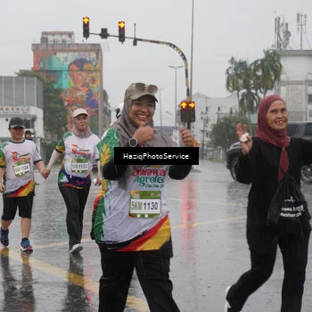 Runner Photo 7739017