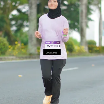 Runner Photo 7739024