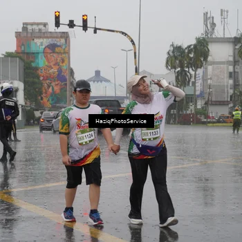 Runner Photo 7739028