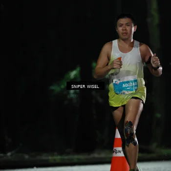 Runner Photo 7739030