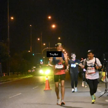 Runner Photo 7739034