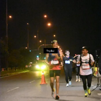 Runner Photo 7739035