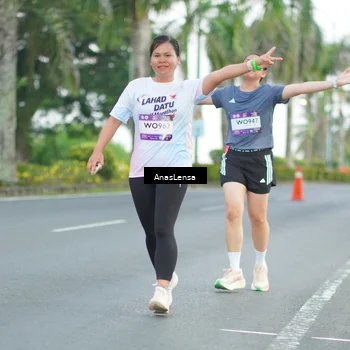 Runner Photo 7739038