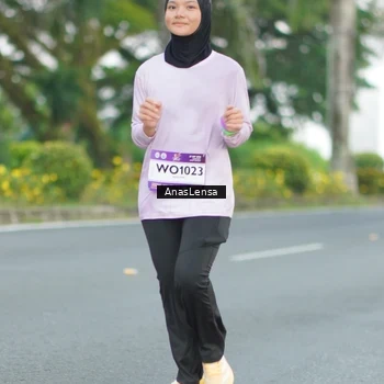 Runner Photo 7739039