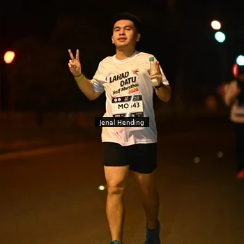 Runner Photo 7739043