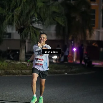 Runner Photo 7739048