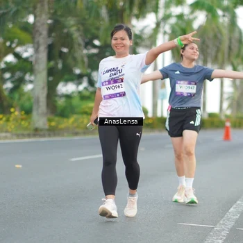 Runner Photo 7739056