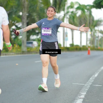 Runner Photo 7739064
