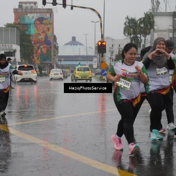 Runner Photo 7739091